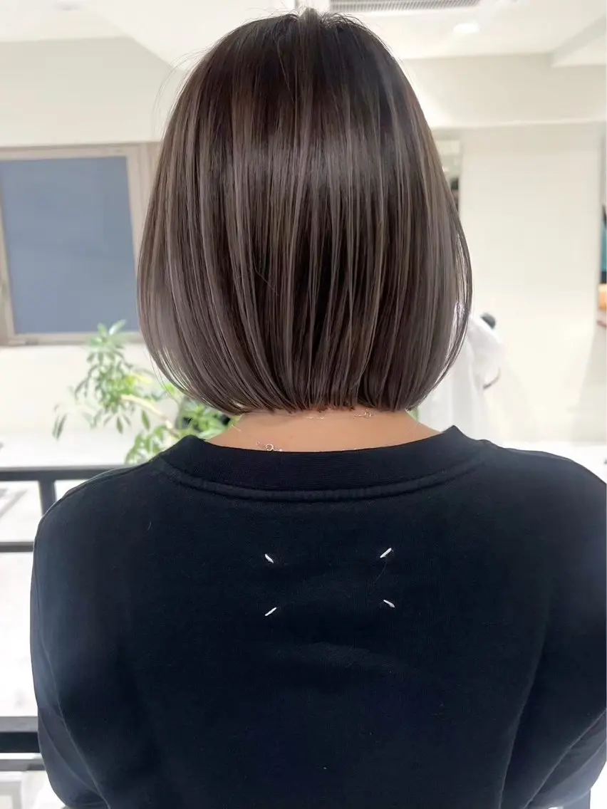 ミディアム カラー 透明感カラー グレージュ ハイライトカラー ボブ ハイライト 関 珠季のヘアスタイル