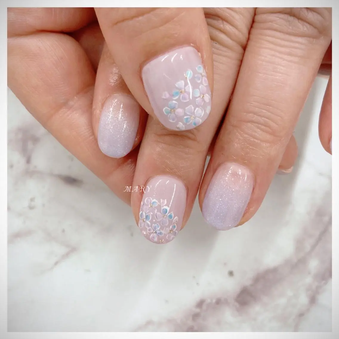 ネイル アートネイル グラデーション ニュアンスネイル パープル ハンドネイル Mary nail .narumiのネイルデザイン