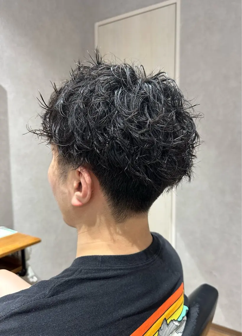 🏝️メンズカット+パーマ+前処理剤の写真