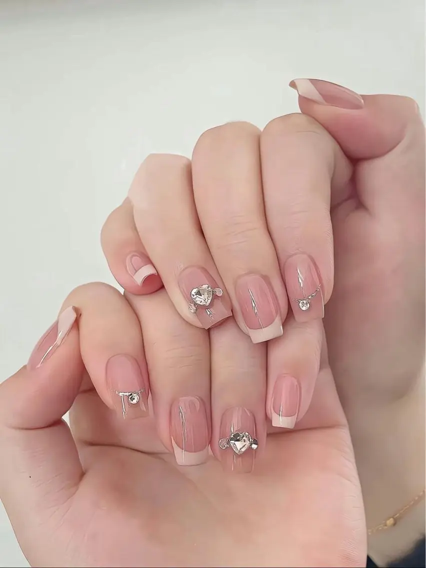 ネイル フレンチネイル ジェルネイル 韓国ネイル マグネットネイル マグネットフレンチ akina nailsのネイルデザイン