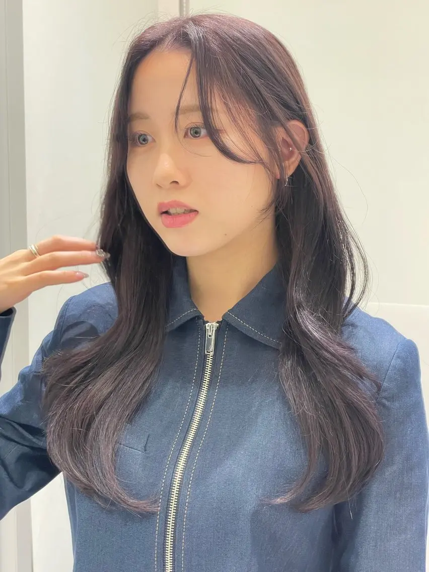 ロング 韓国風ヘア レイヤーカット ❤︎︎韓国ヘア❤︎︎ 𝑺𝒉𝒊𝒉𝒐のヘアスタイル
