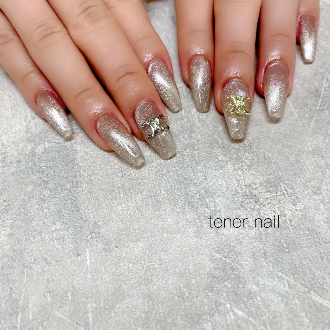 ネイル マグネットネイル 持ち込み スカルプネイル ハンドネイル テネルネイル tener nailのネイルデザイン