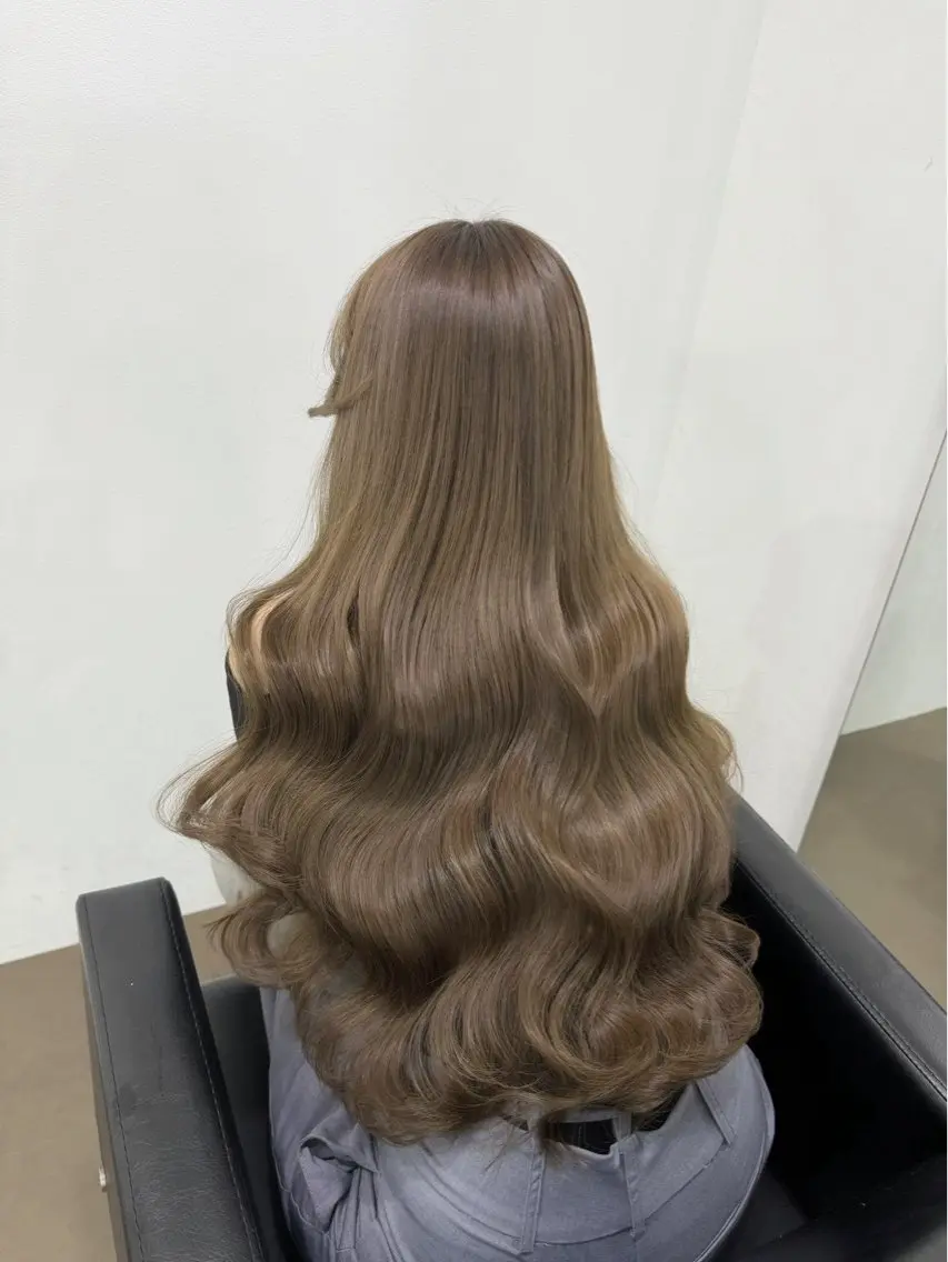 ロング カラー ヘアカラー まいか/ カラーモデル様大募集のヘアスタイル