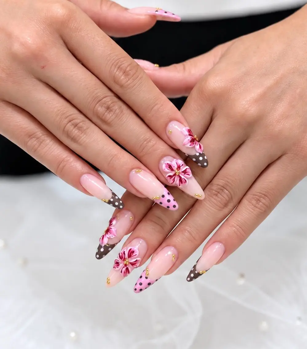 ネイル 韓国ネイル マグネットネイル 持ち込み ハンドネイル RINA Nail_Royalのネイルデザイン