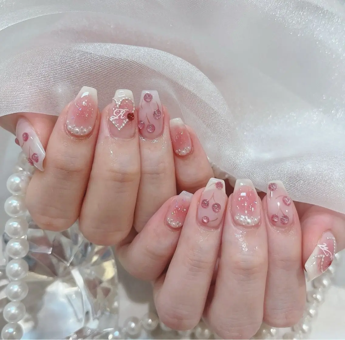 ネイル オーロラネイル クリアネイル フラッシュネイル ジェルネイル グラデーション ZUZU AMEE NAILのネイルデザイン
