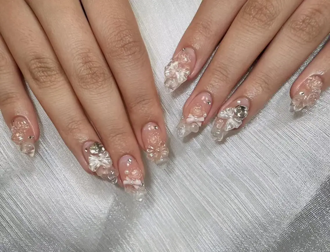 ネイル 長さ出し フレンチネイル 韓国ネイル マグネットネイル 持ち込み ハンドネイル ハンドケア The  Nail 新大久保店のネイルデザイン