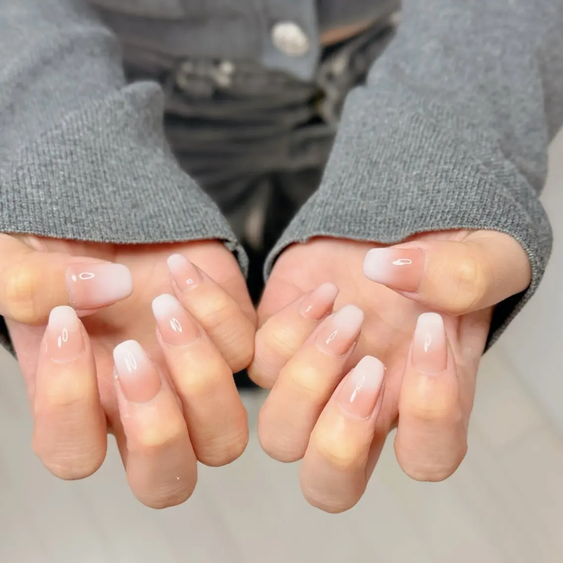 ネイル アートネイル オーロラネイル チークネイル フレンチネイル ガラスフレンチ 🎀🎀YooLi Nail Salonのネイルデザイン