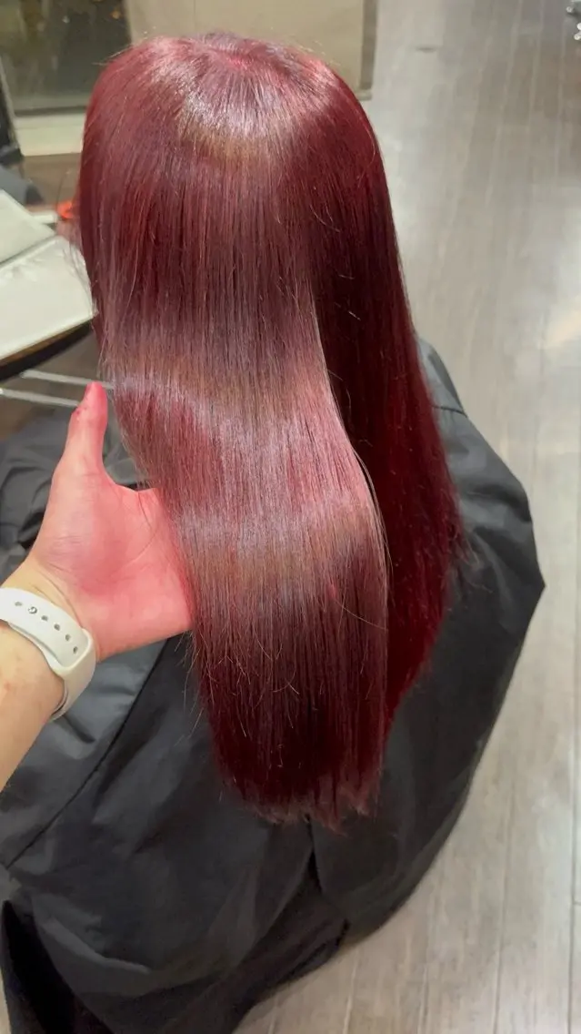 ロング ヘアカラー リアム 【LIam】のヘアスタイル