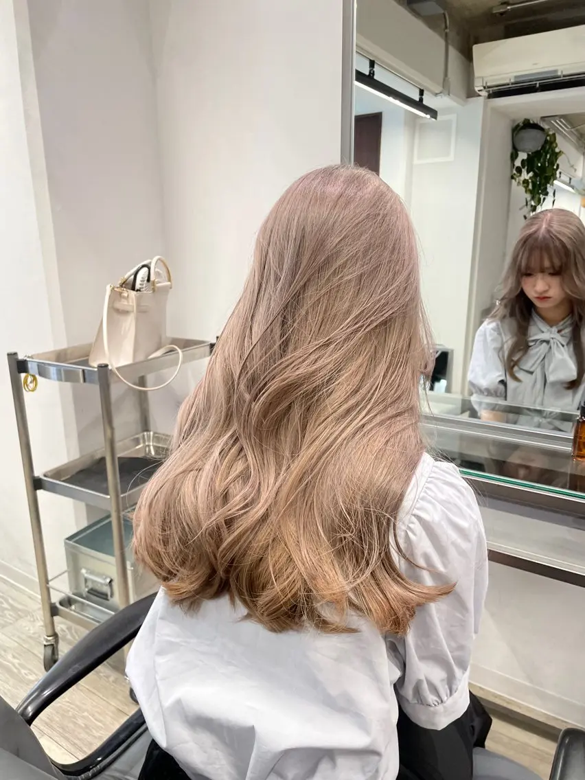 ロング カラー ヘアカラー トリートメント カラー指名No.1 土井新治❄️のヘアスタイル