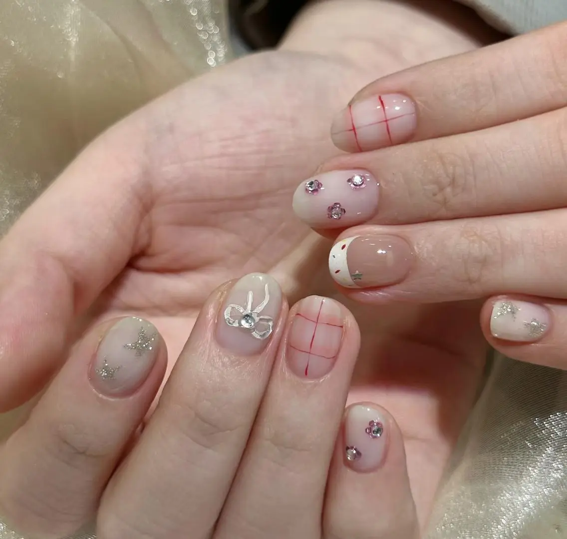 ネイル ハンドネイル 🎀 NaNa_nailのネイルデザイン