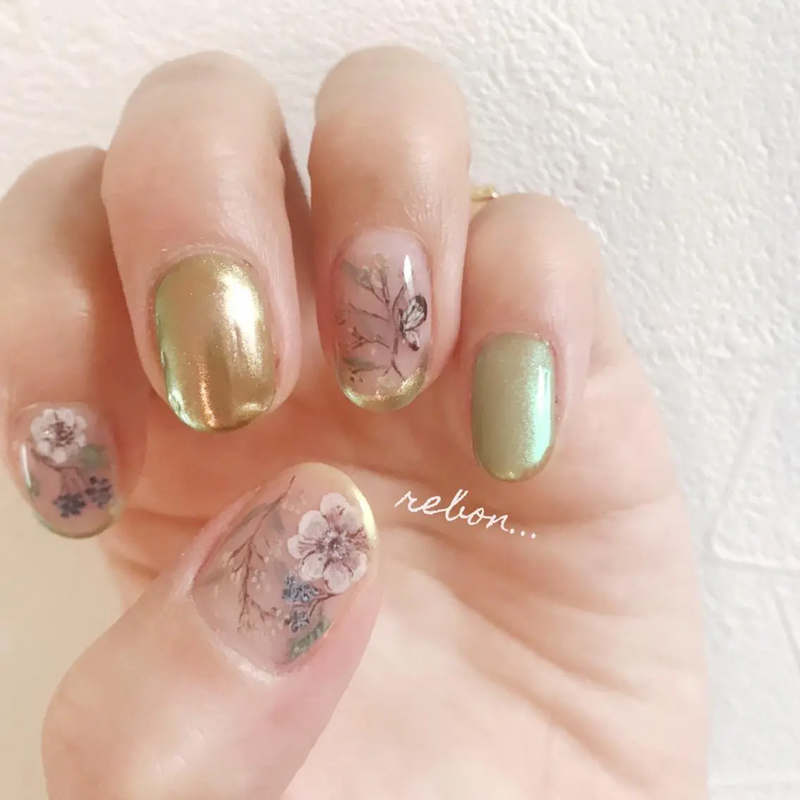 ネイル ハンドネイル フットネイル rebon＊ natsukiのネイルデザイン