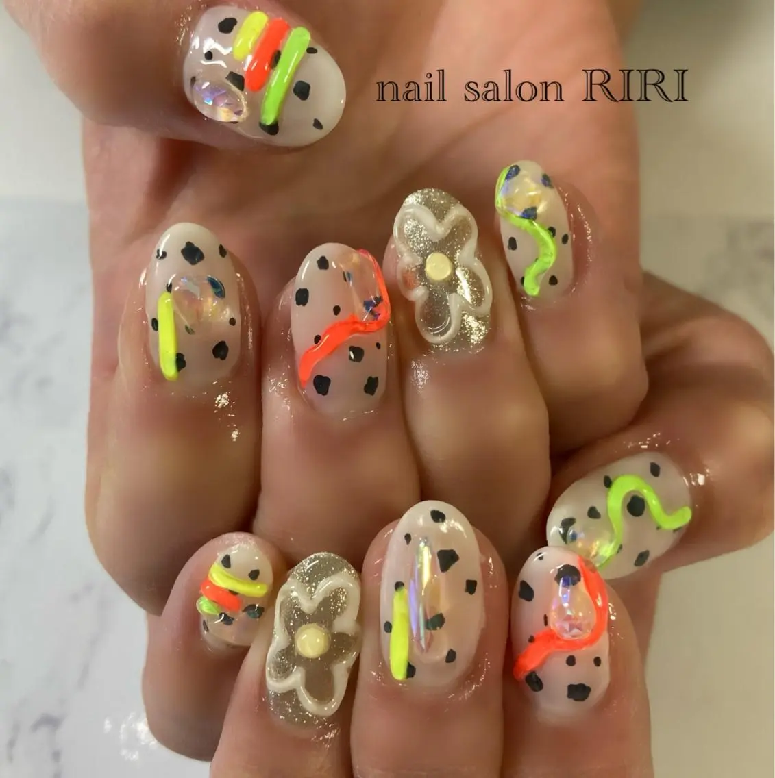 ネイル ニュアンスネイル RIRI リリのネイルデザイン