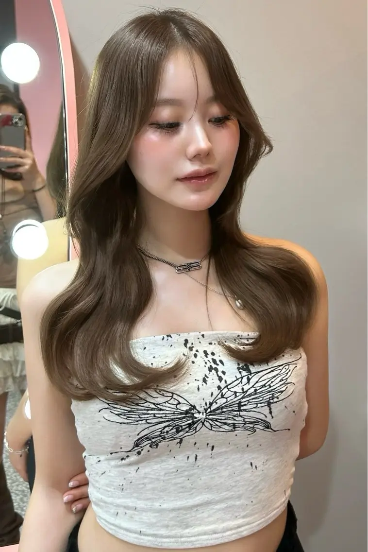 ロング カラー ベージュカラー ブリーチ ダブルカラー ブリーチなしカラー 小顔カット カット ヘアカラー トリートメント 表参道/ワンホンヘア SAAYA🖤のヘアスタイル