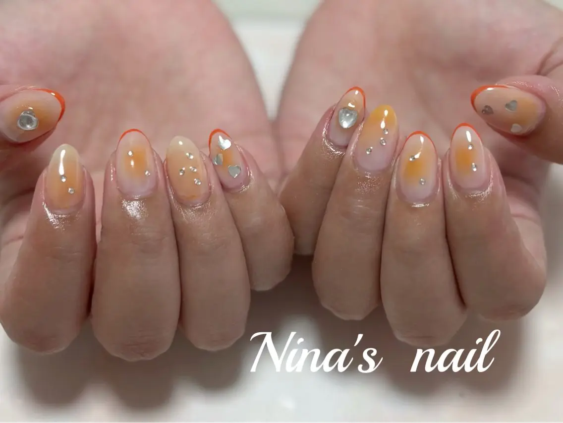 ネイル チークネイル ハンドネイル Nina's nailのネイルデザイン