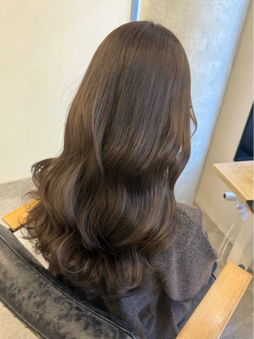 ロング カラー ヘアアレンジ アッシュ アッシュブラウン ブラウンカラー カット ヘアカラー トリートメント Himawari♡ 柔らかいカラーのヘアスタイル