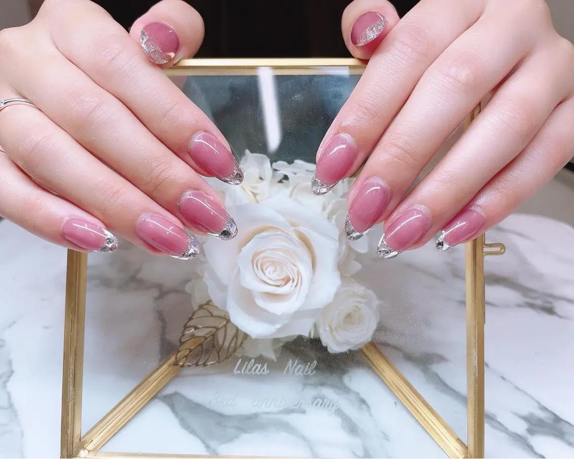ネイル フレンチネイル ジェルネイル ガラスフレンチ ハードジェル 氷ネイル・うるうるネイル Lilas Nailのネイルデザイン