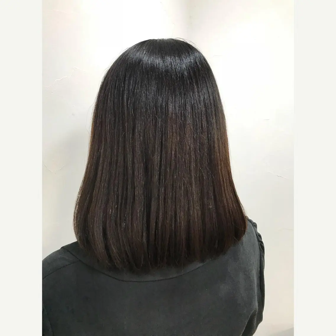 ミディアム 縮毛矯正 yui .のヘアスタイル
