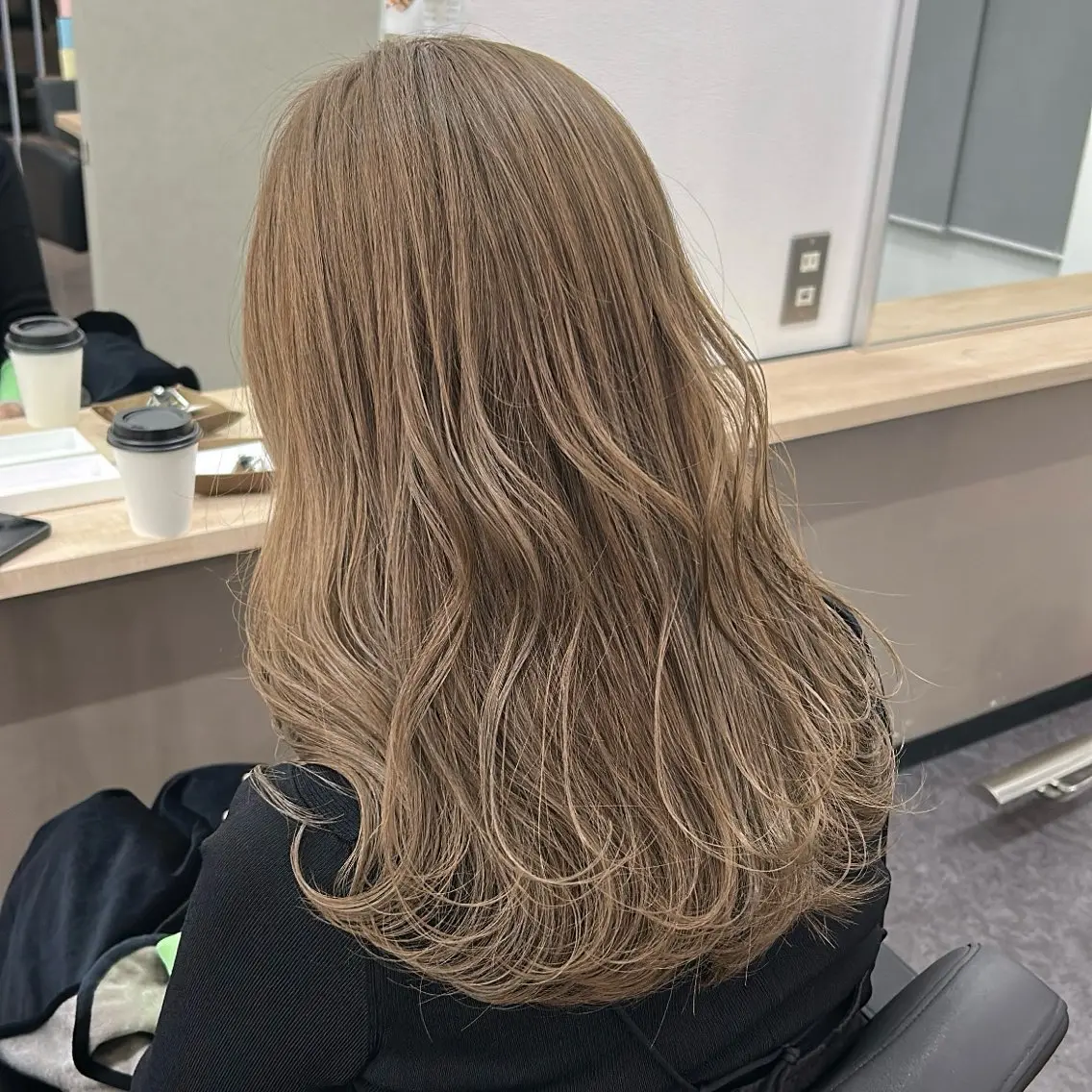 カラー 中島 亜珠のヘアスタイル