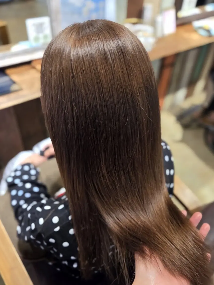 セミロング 谷岡 沙也佳のヘアスタイル