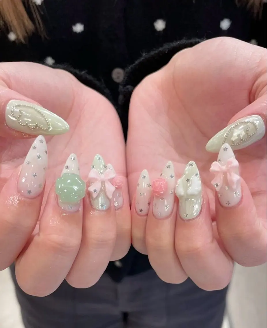 ネイル フレンチネイル ガーリー ガラスフレンチ 氷ネイル・うるうるネイル キラキラネイル ハンドネイル JOSIE nail studioのネイルデザイン