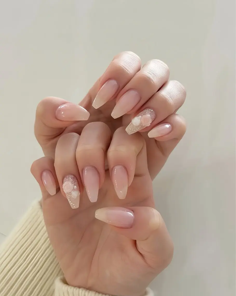 ネイル アートネイル 長さ出し ガーリー 韓国ネイル 持ち込み Rin Nail 新大久保店のネイルデザイン