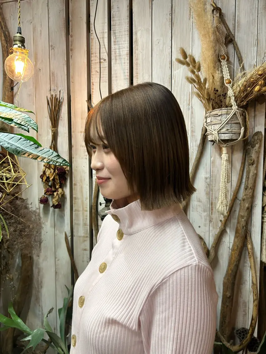 ミディアム 切りっぱなしボブ ボブ 外ハネヘア minami 🐣のヘアスタイル