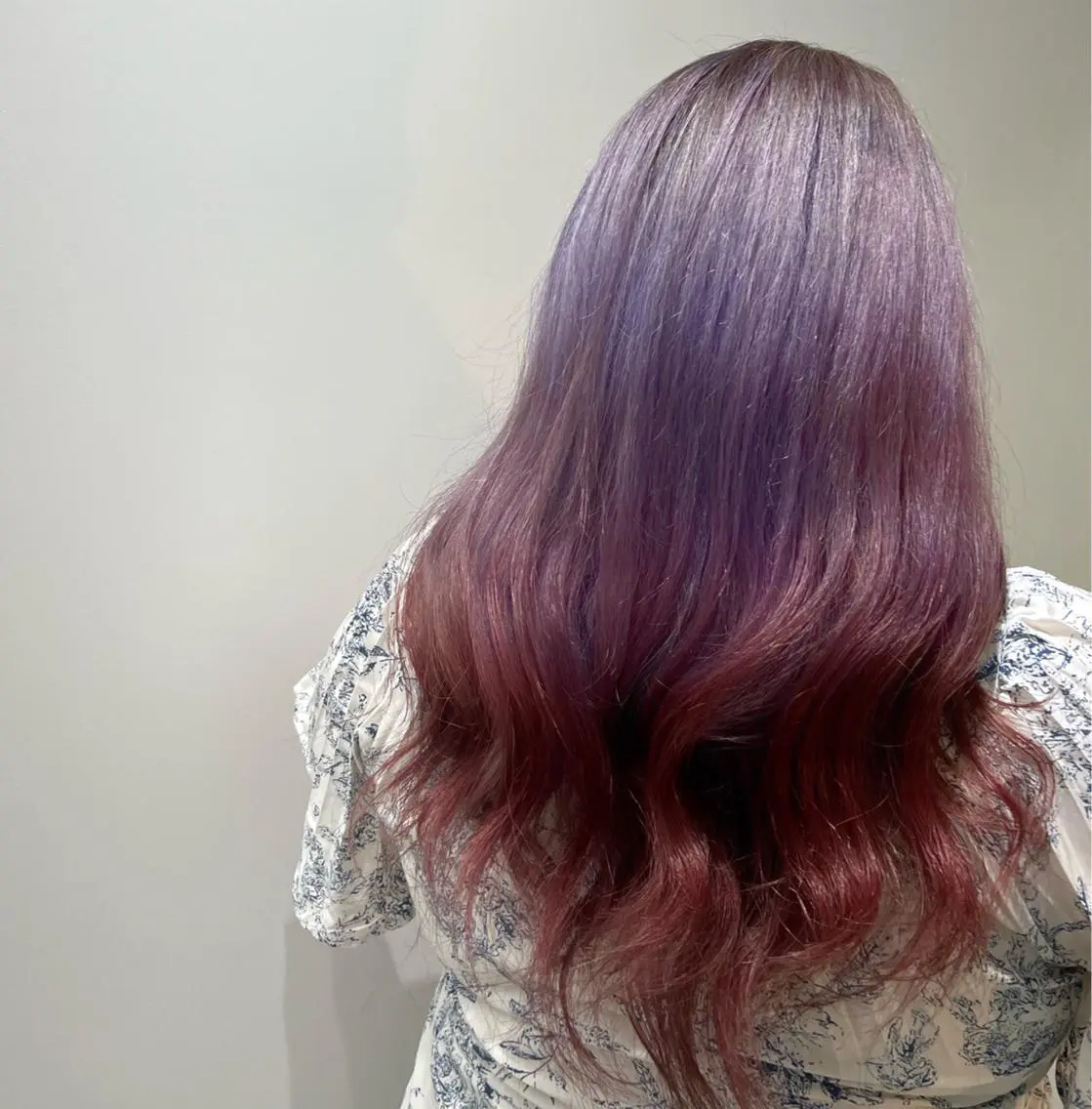 カラー Alma four /モリモト スズカのヘアスタイル