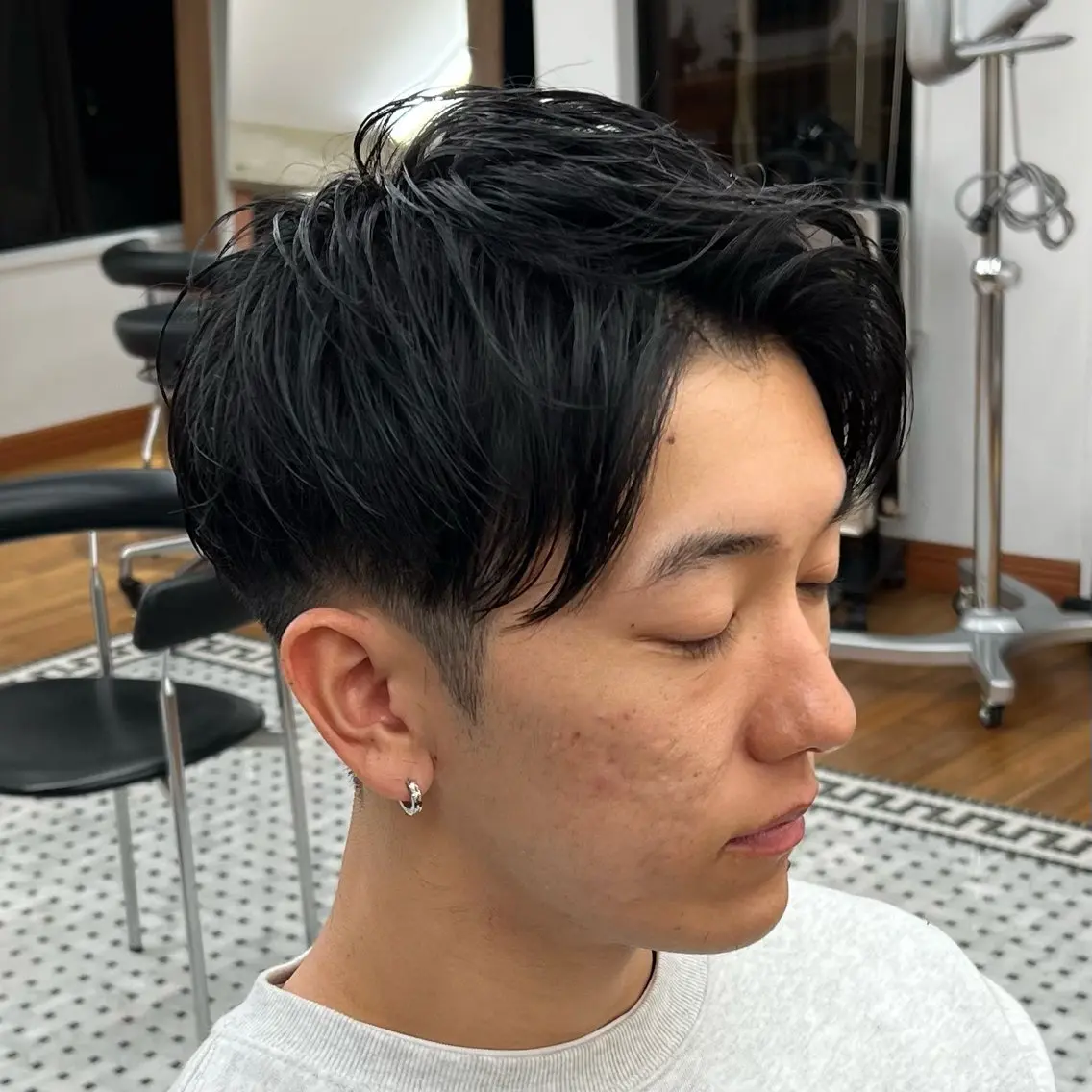 ショート メンズ アップバング 刈り上げ ショートヘア カット メンズカット✂️ スキンフェード伊藤陸のヘアスタイル