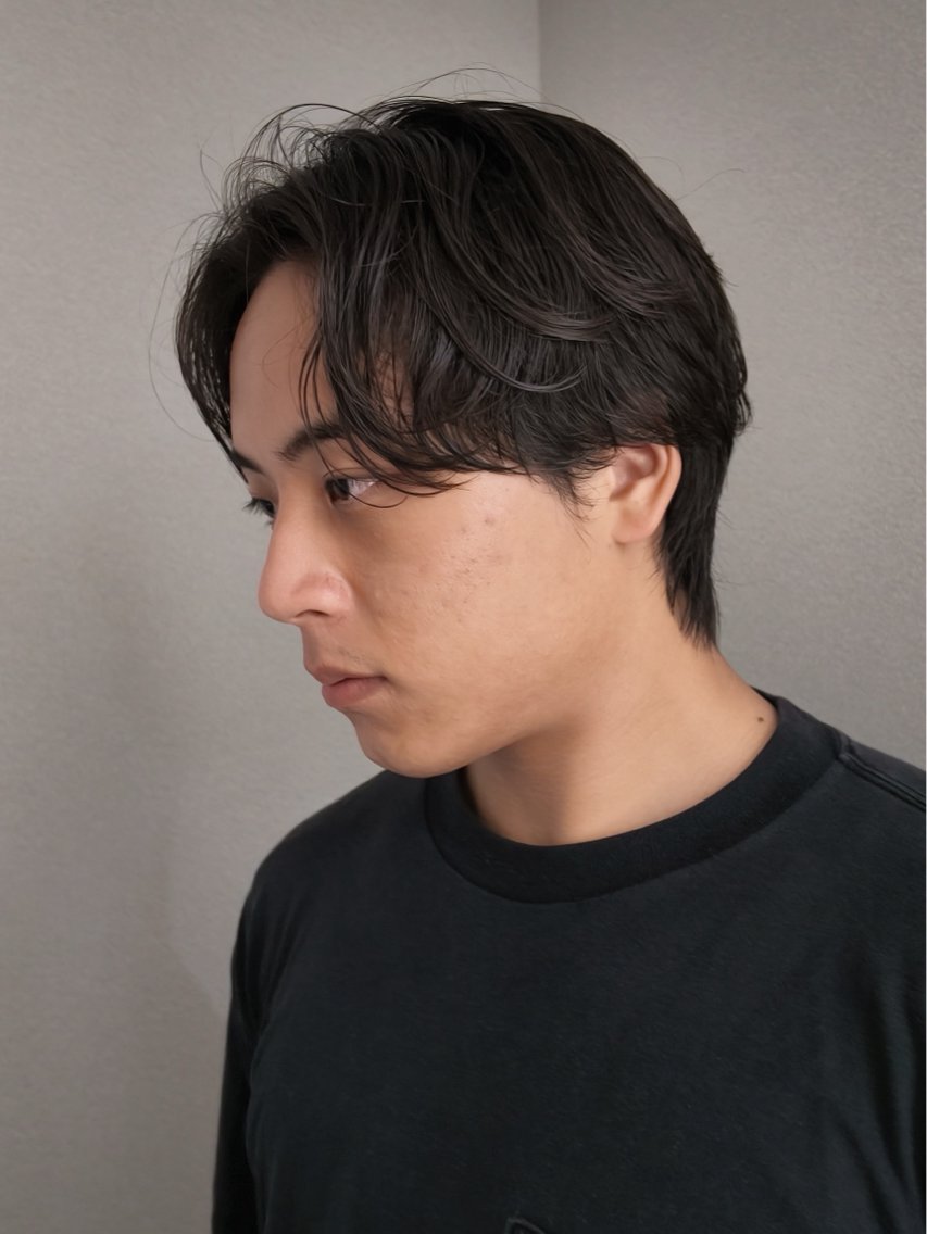 ショート パーマ メンズ センターパート フェザーパーマ マッシュ メンズパーマ くせ毛 カット パーマ センターパート特化 井上健太のヘアスタイル