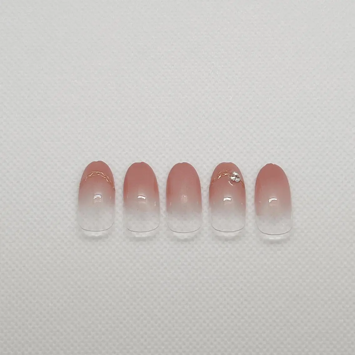 ネイル シンプルネイル soi.. .のネイルデザイン