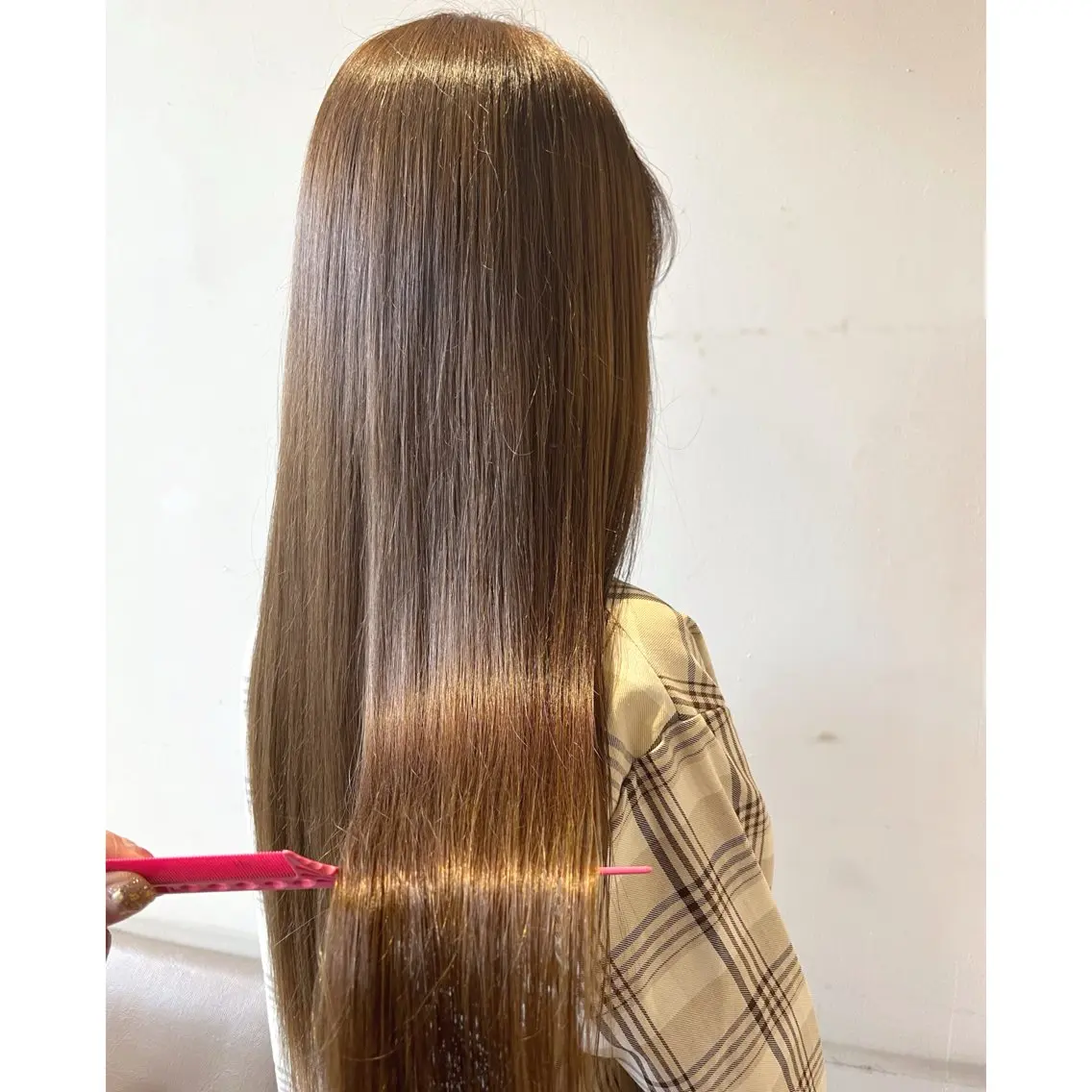 ロング カラー ベージュカラー ハイトーンカラー ハイトーンベージュ 髪質改善 レイヤーカット🌈 透明感カラー🌷ユリのヘアスタイル