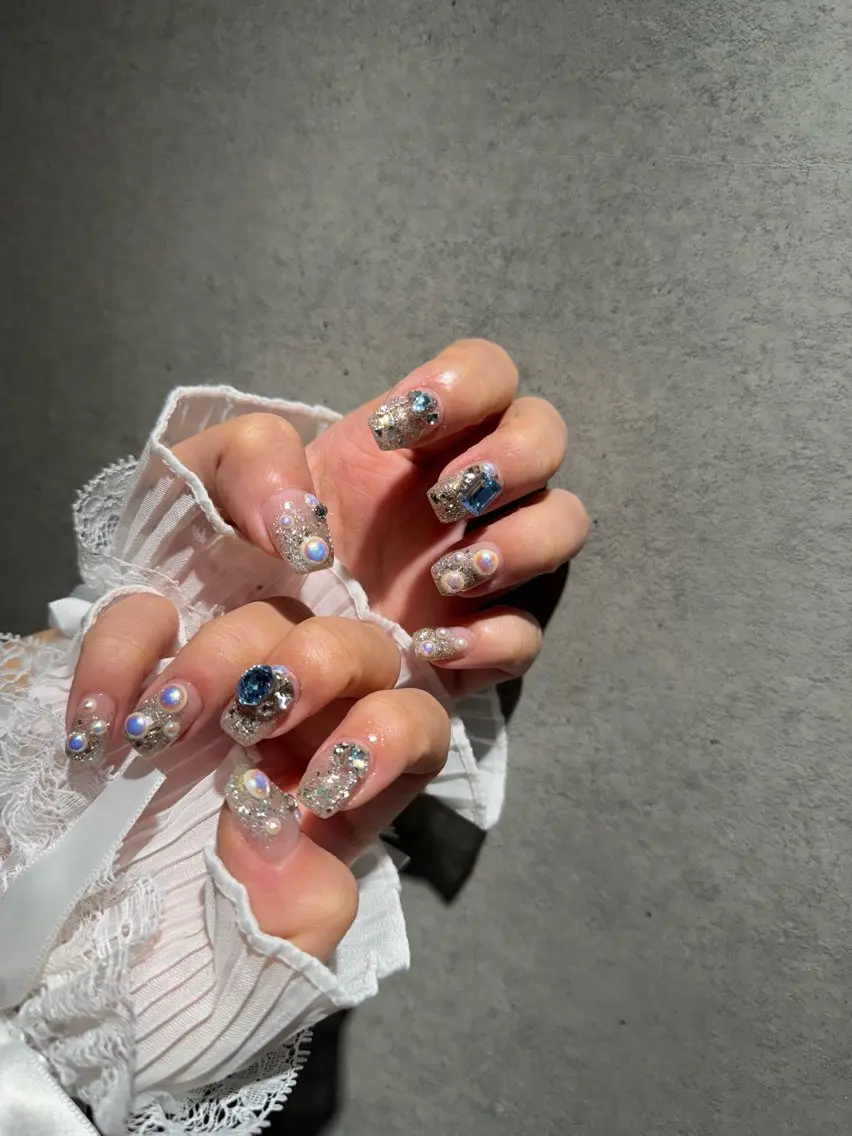 ネイル I-nailロング /ワンホン/キラキラのネイルデザイン