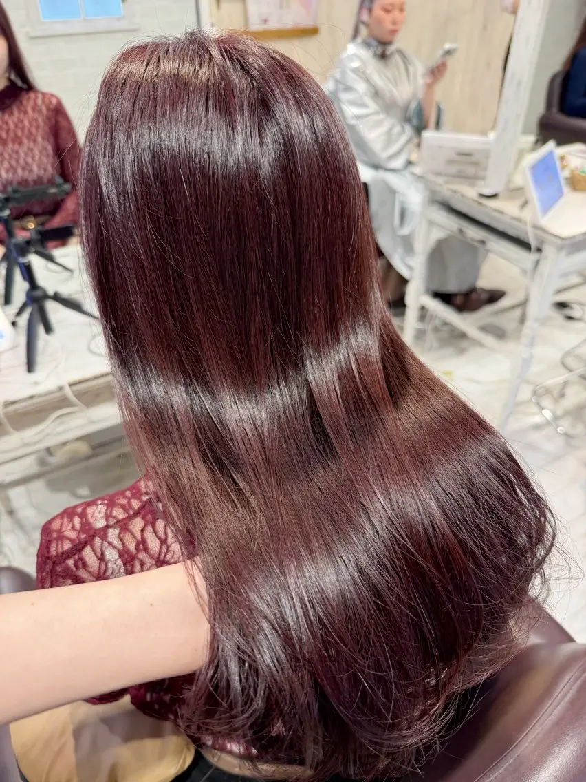 セミロング カット ヘアカラー 杉浦 悠月のヘアスタイル