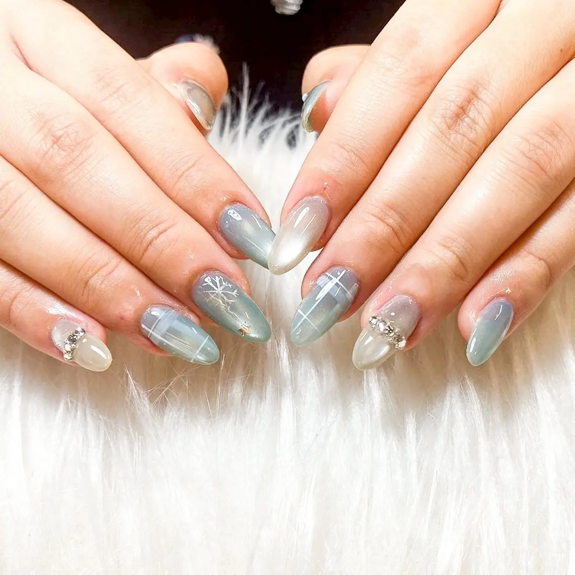 ネイル ブルー マグネットネイル ハンドネイル Gold Nail 千葉/風香のネイルデザイン