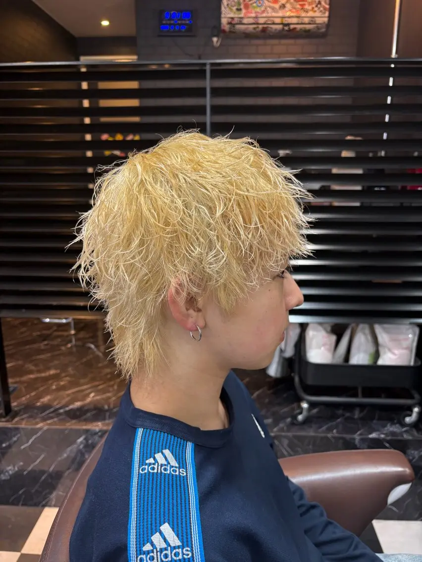 ショート カラー メンズ ヘアカラー 田中 真桜のヘアスタイル