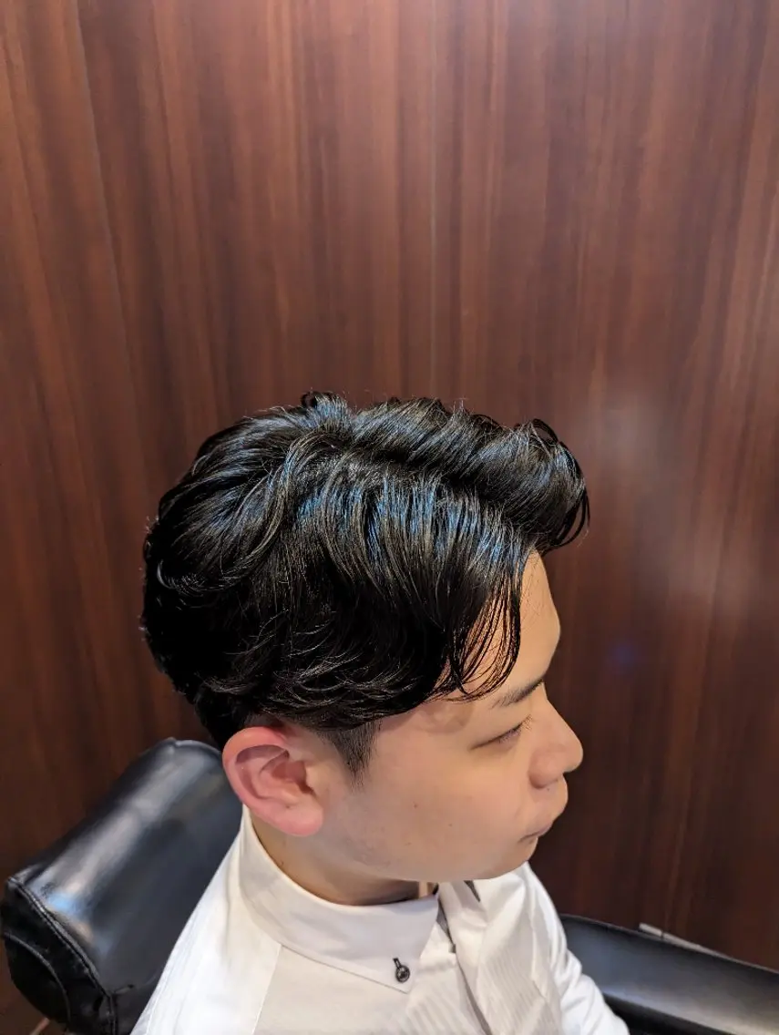 ミディアム カット パーマ 横須賀和也 ヒロ銀座一丁目のヘアスタイル