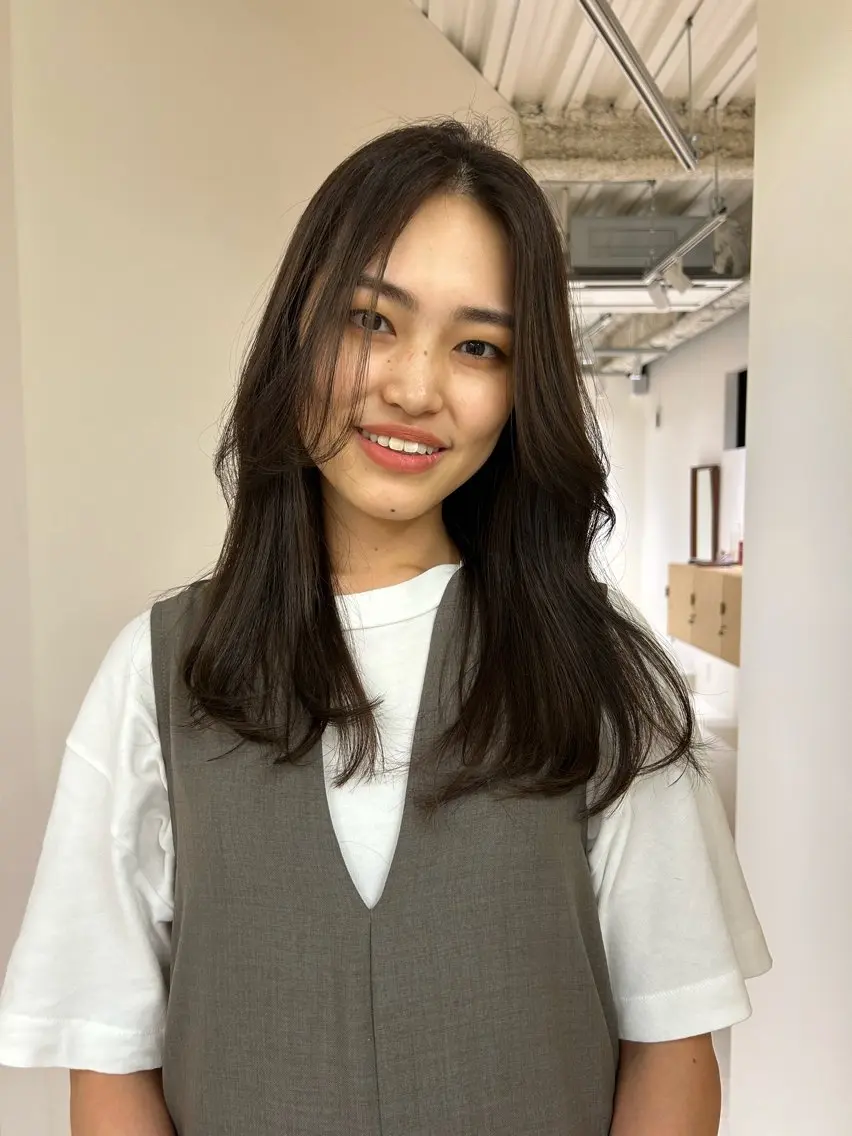 ロング 田中 樹奈のヘアスタイル