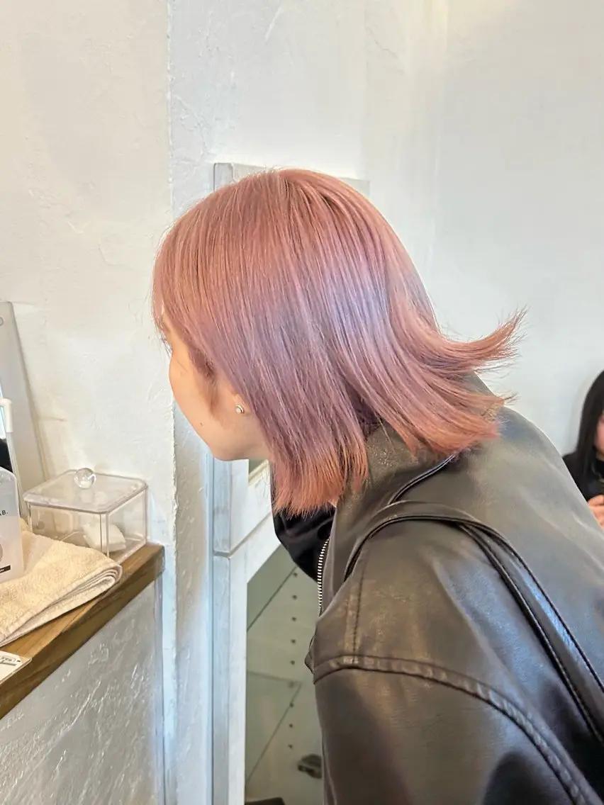 ミディアム カラー ブリーチ ピンクカラー 水谷 優華のヘアスタイル