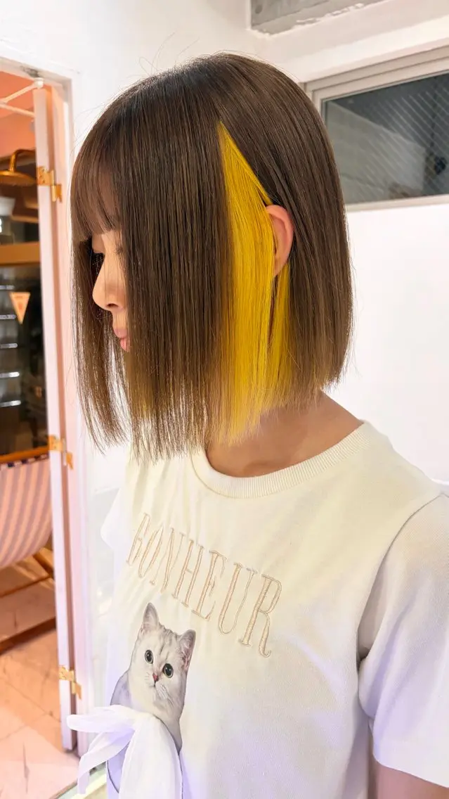 ショート カラー デザインカラー イヤリングカラー イエローカラー ヘアカラー トリートメント レイン🌏🍀 透明感/ハイトーンのヘアスタイル