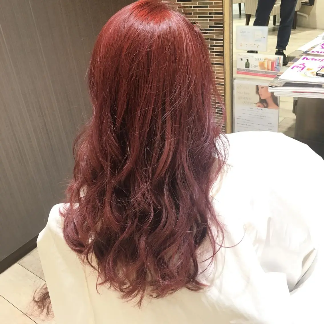 ロング カラー アッシュ ブリーチ 透明感カラー ダブルカラー グラデーションカラー 城領 直輝のヘアスタイル