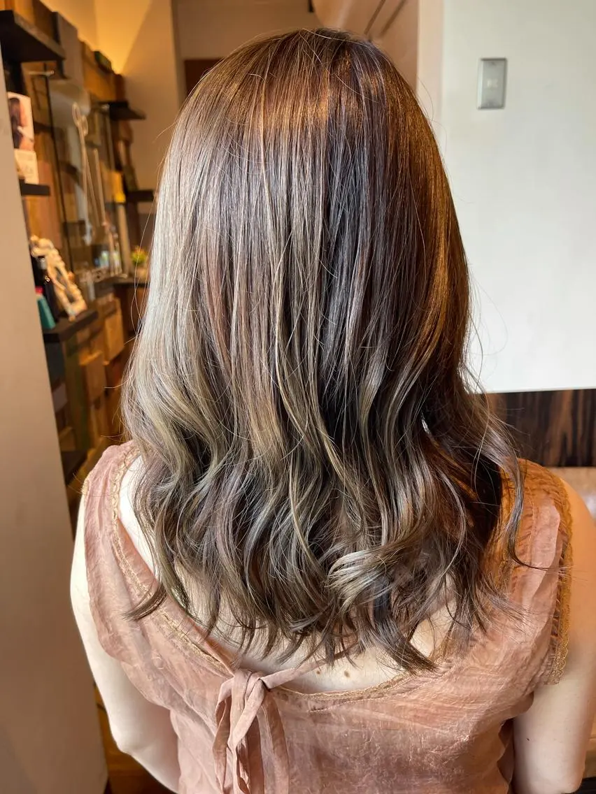 🌈カット+リタッチカラー+トリートメント+マイクロバブルヘッドスパ=8800円の写真