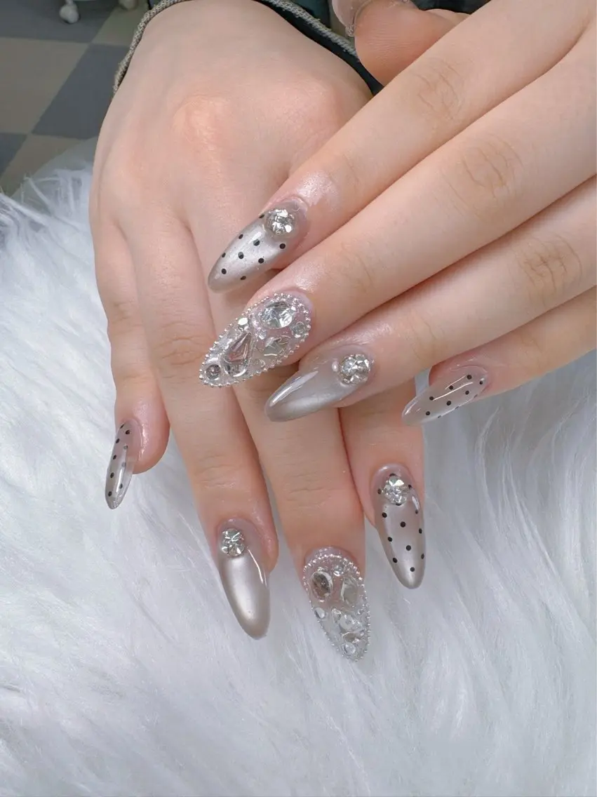 ネイル シンプルネイル Lucky Nailのネイルデザイン