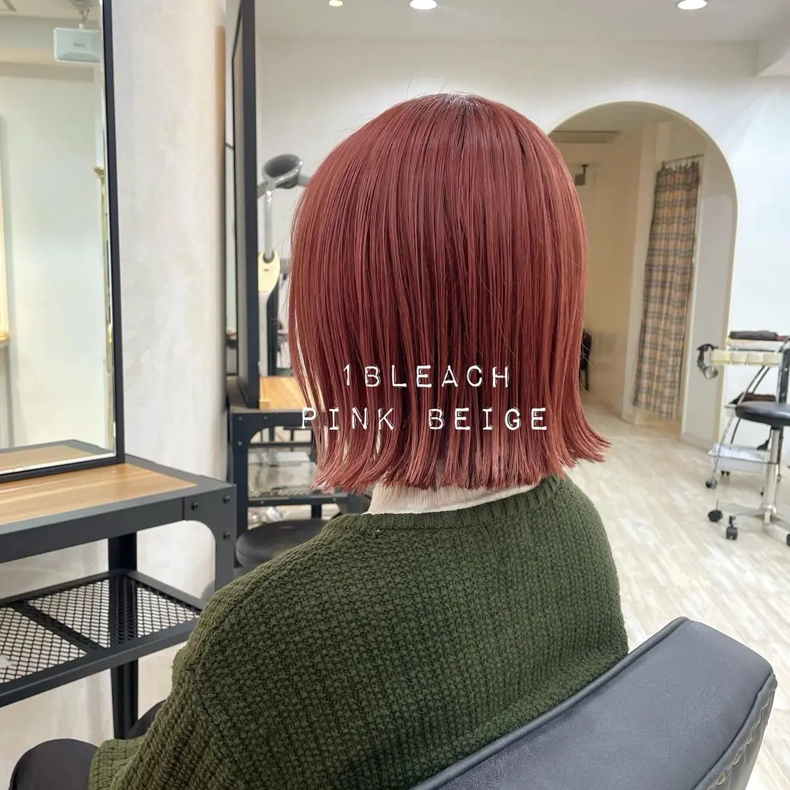 ショート カラー ゆさこのか ダブルカラー/縮毛のヘアスタイル