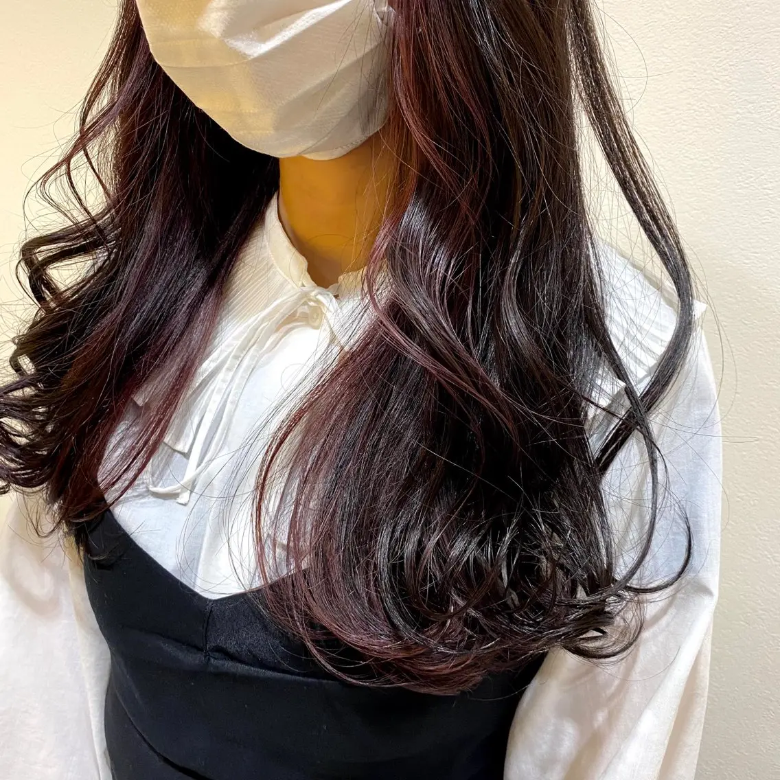ロング カラー ブリーチ ピンクカラー ヘアカラー トリートメント Nanaha /レイヤーカットのヘアスタイル