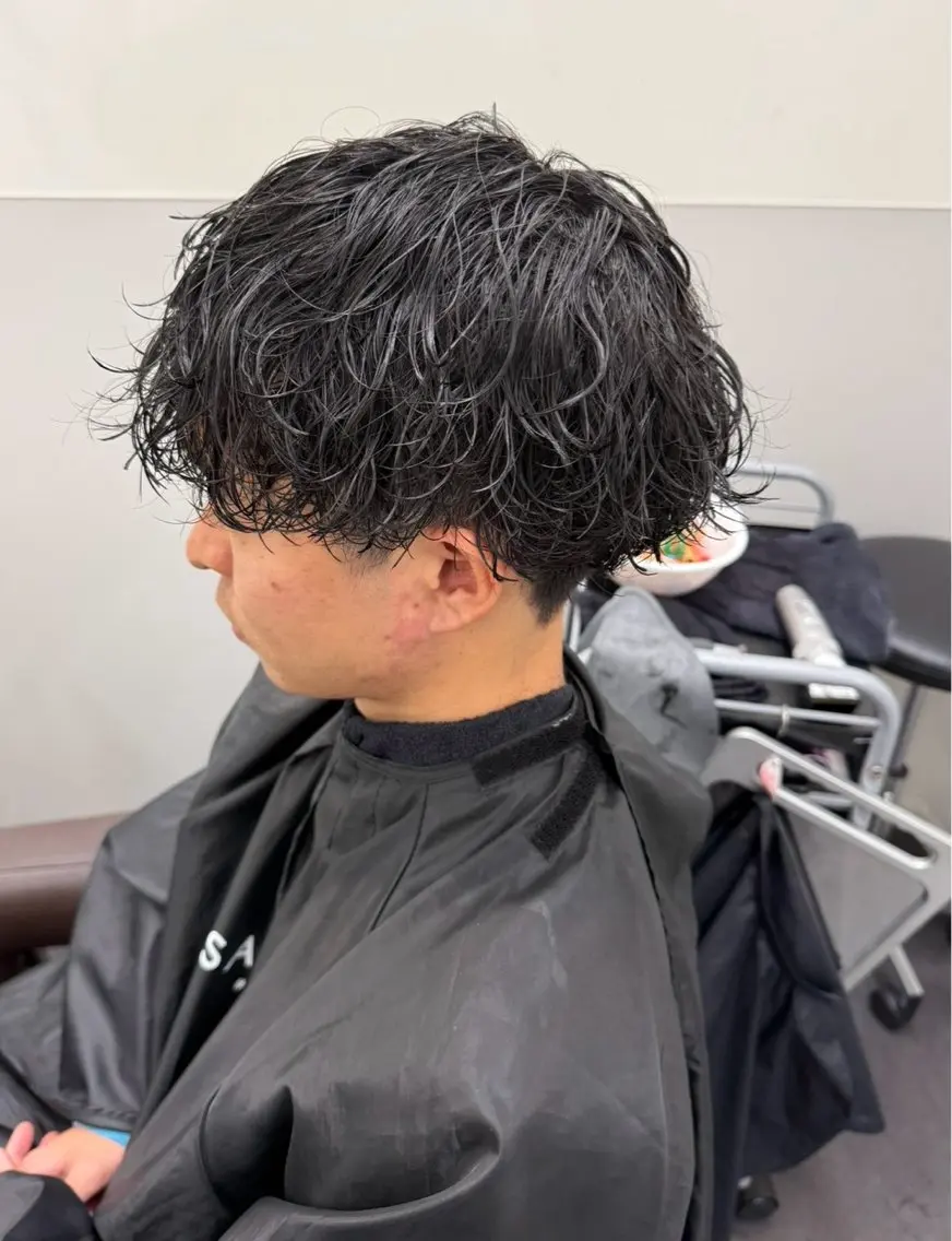 パーマ メンズ 優菜🎀メンズパーマ /ハイトーンカラーのヘアスタイル