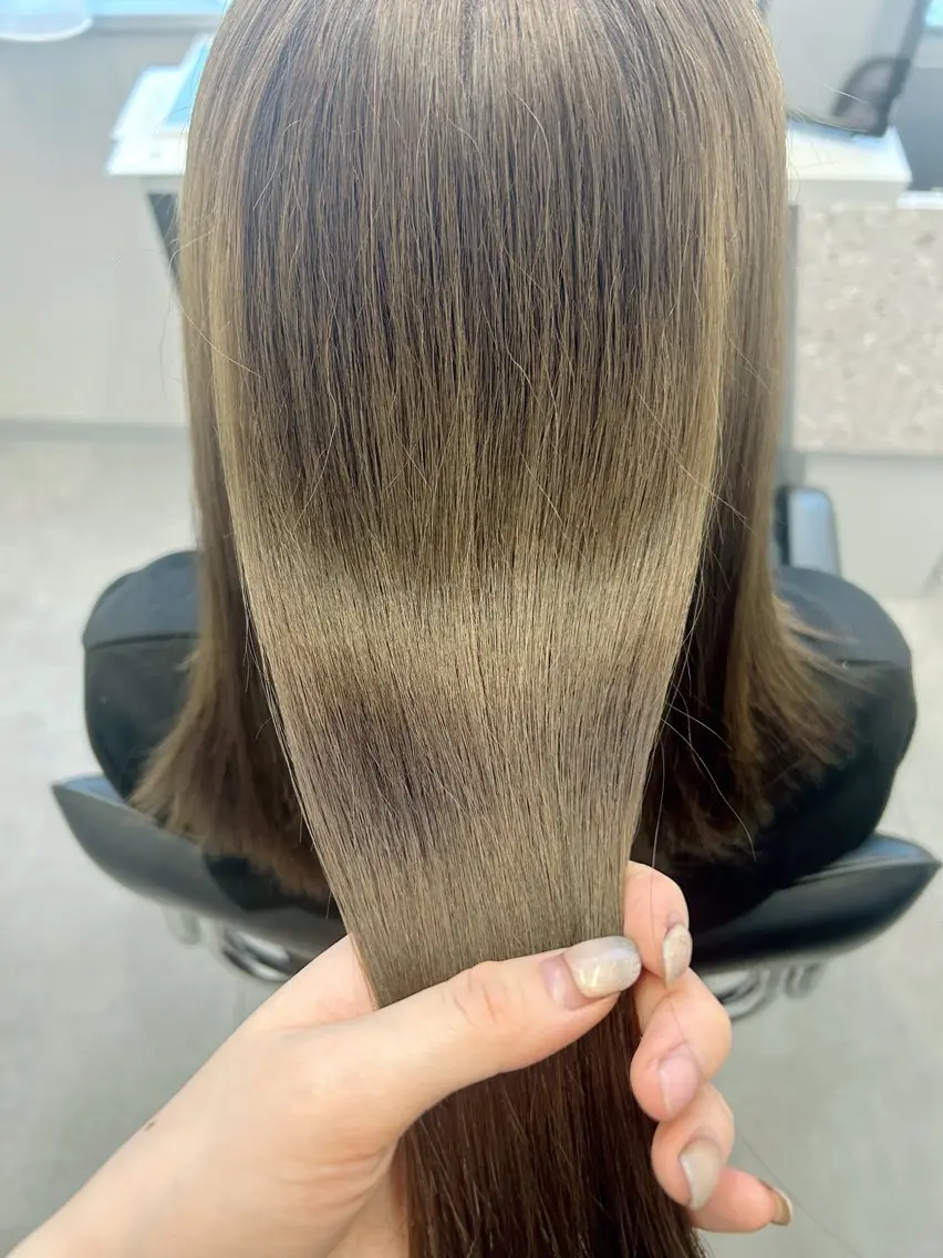 ロング カラー ベージュカラー オリーブベージュ オリーブカラー 🌷MIREA🌷 LUANA 難波店のヘアスタイル