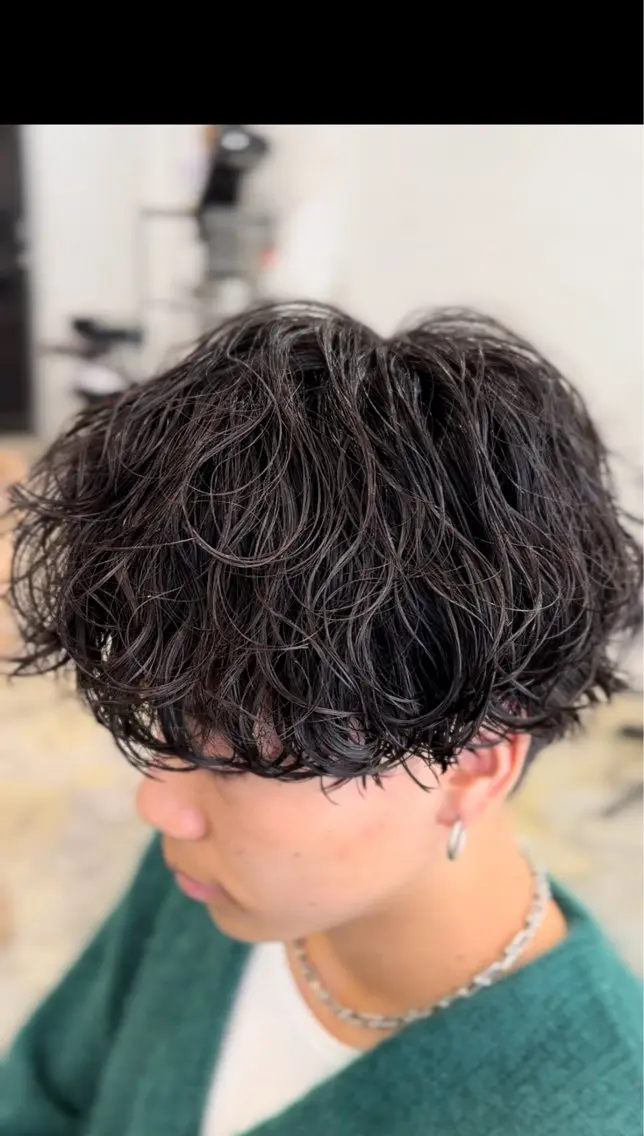 メンズ カット パーマ メンズパーマ特化 三宅陸斗のヘアスタイル