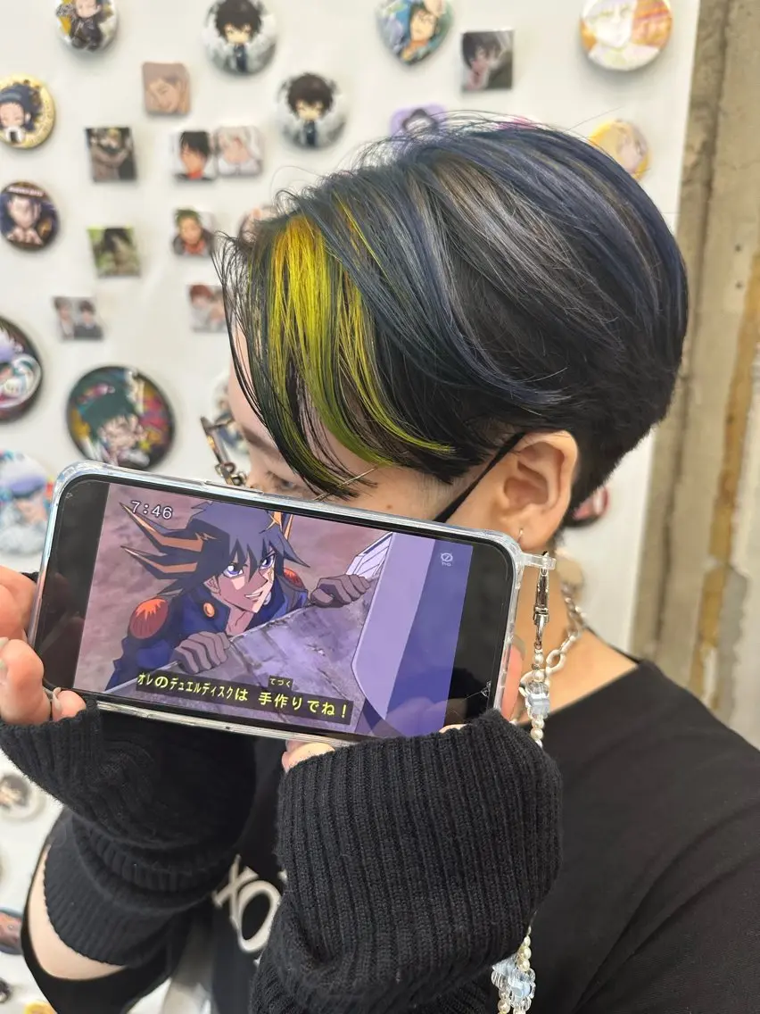 ショート カラー ブルーカラー イエローカラー ウルフカット/デザイ ンカラー/あらげのヘアスタイル
