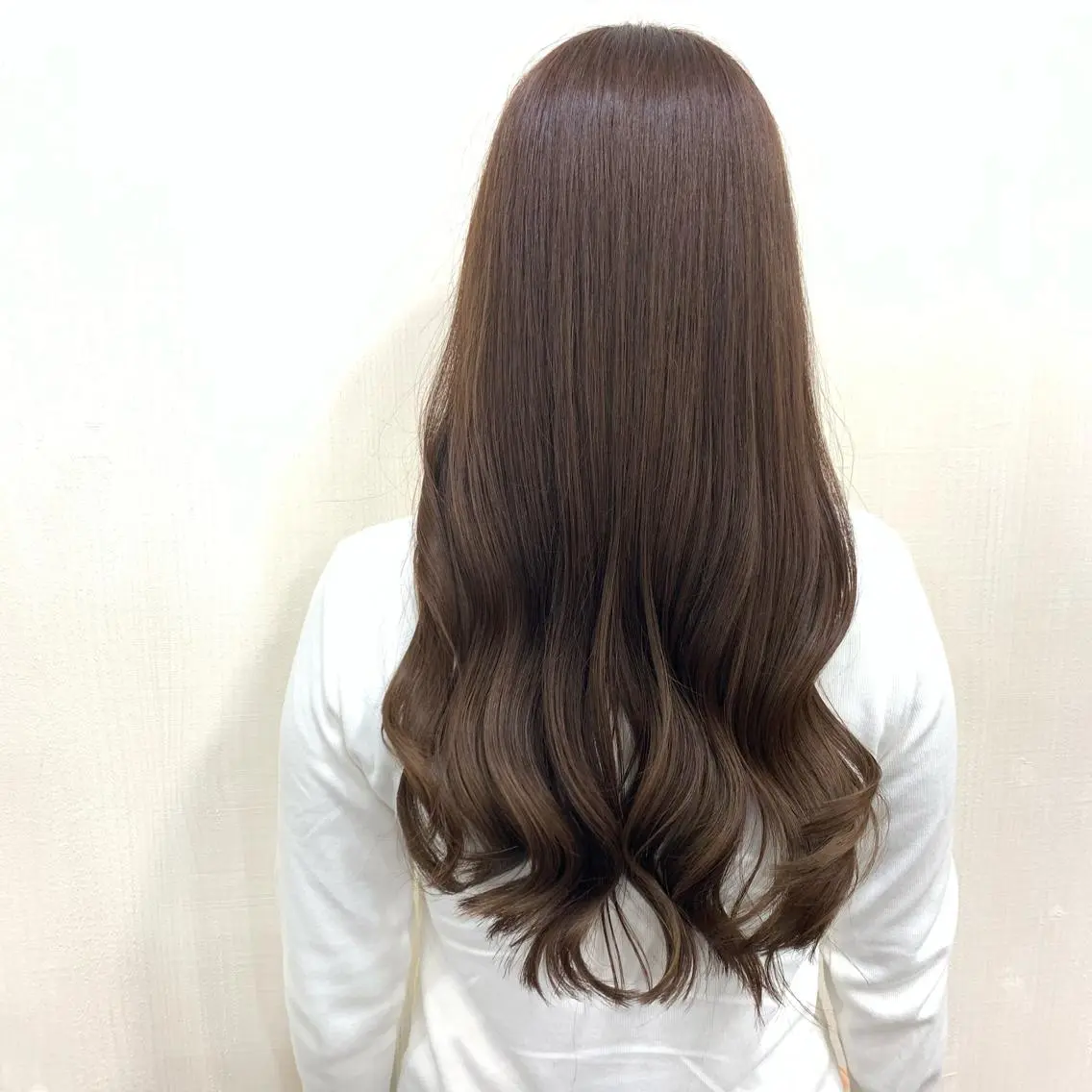 ロング カラー ヘアアレンジ ブラウンカラー ショコラブラウン チョコレートブラウン カット ヘアカラー きむえり/髪質改善 /うねり広がり改善のヘアスタイル