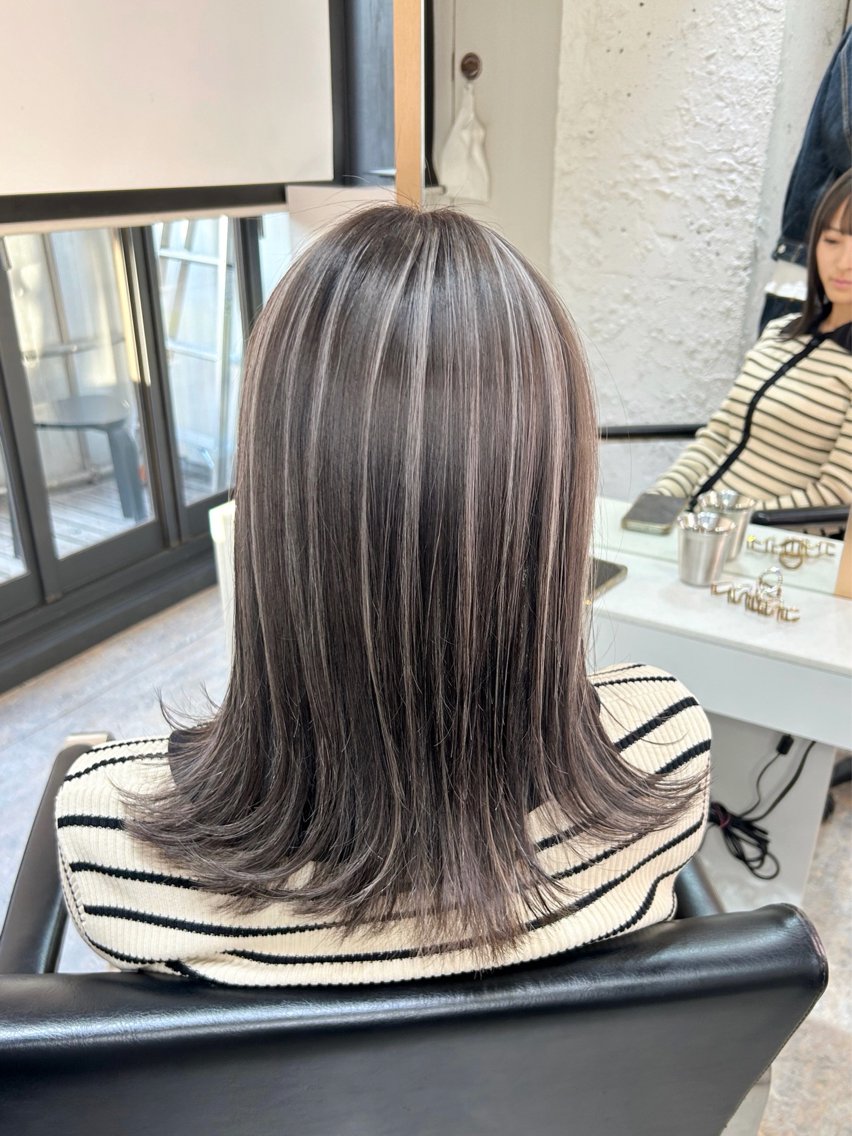 ミディアム カラー ヘアカラー ハイライト白髪ぼかし メンズパーマ渋谷のヘアスタイル